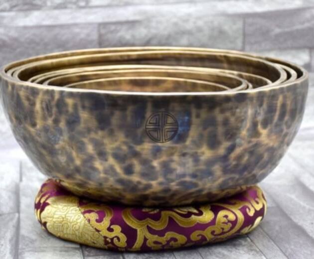 Full Moon Tiger Eye Tibetan Singing Bowl (7-Metal Handmade)
